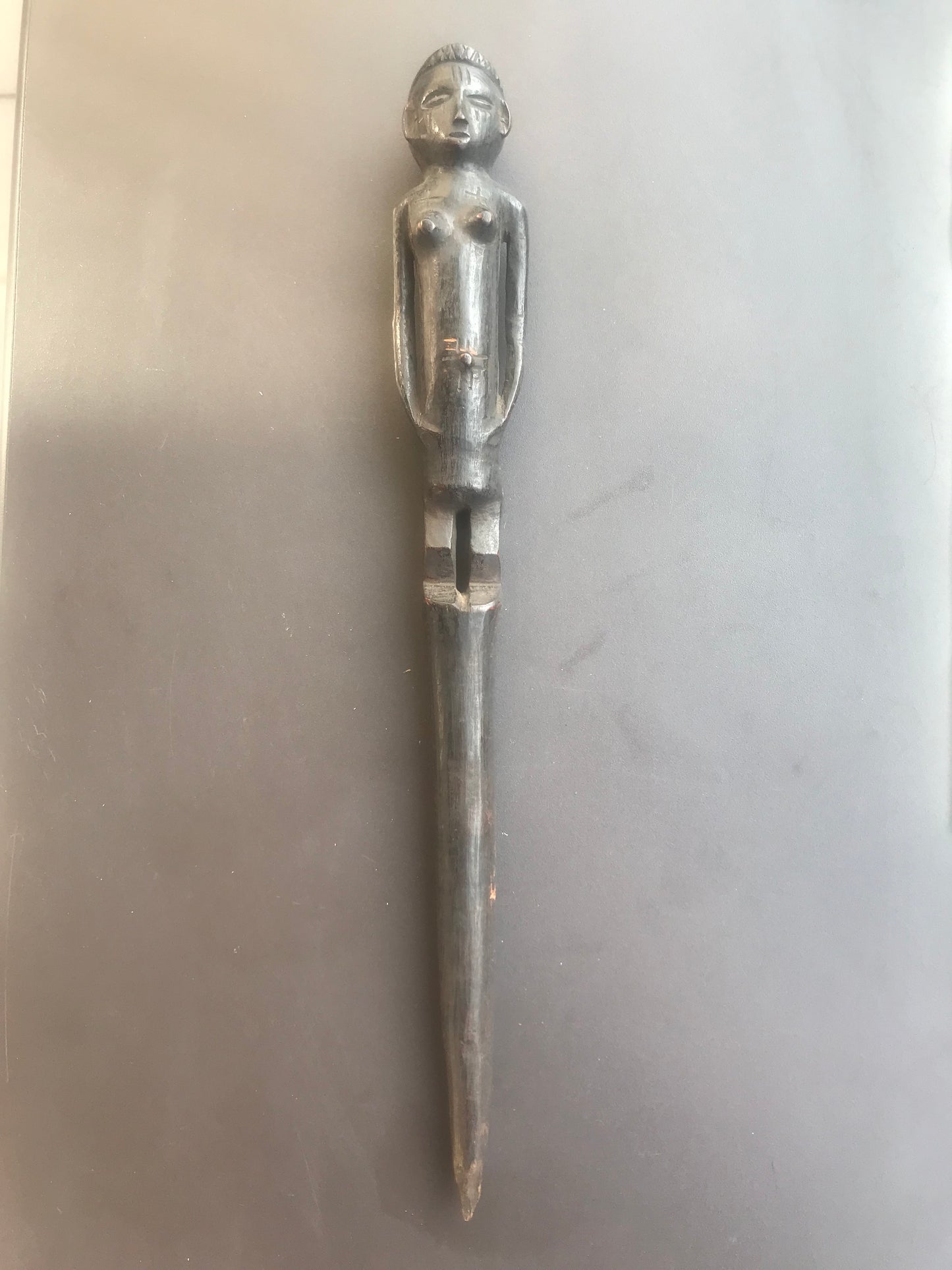 2.043 African Art: Namibia / Zambia - Luvale tribe - Walking stick / scepter - 40cm