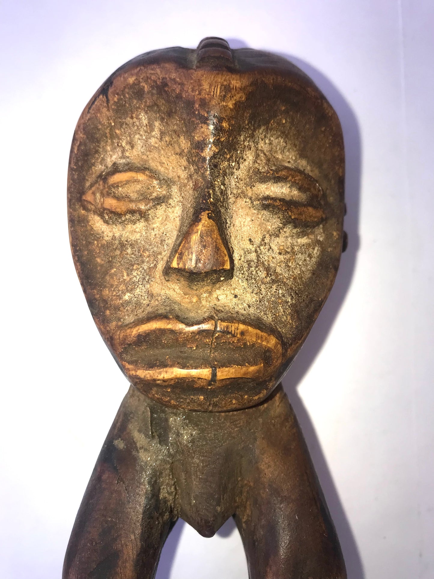 3.222 African Art: Kongo - Warega tribe - Healing figure - 19cm