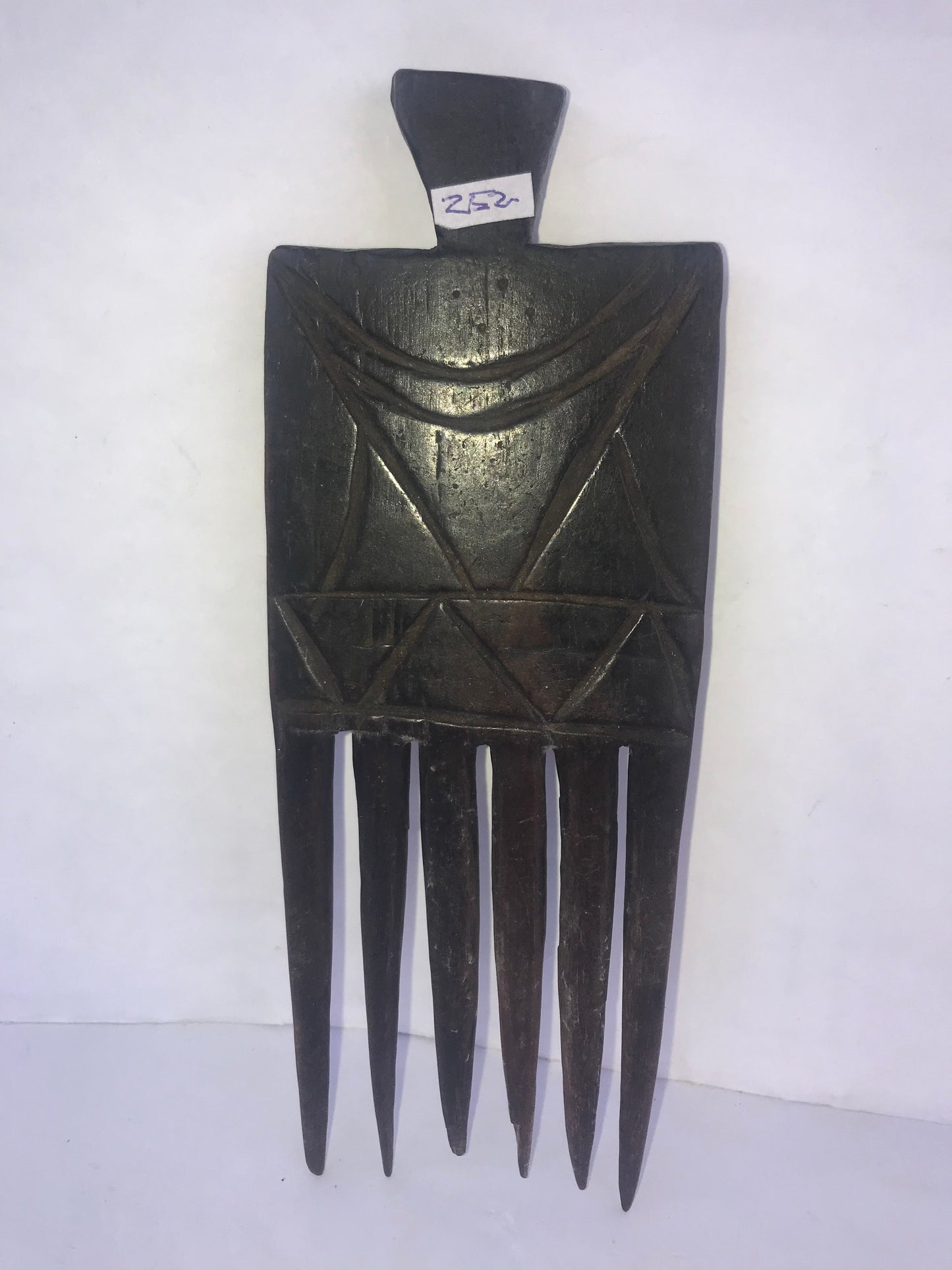 4.252 African Art: Namibia - Kavango tribe - Wedding comb - 16cm
