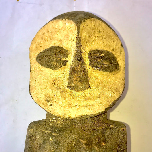 5.2211 African Art: Kongo - Warega tribe - Female - Ancestor protection - 31cm