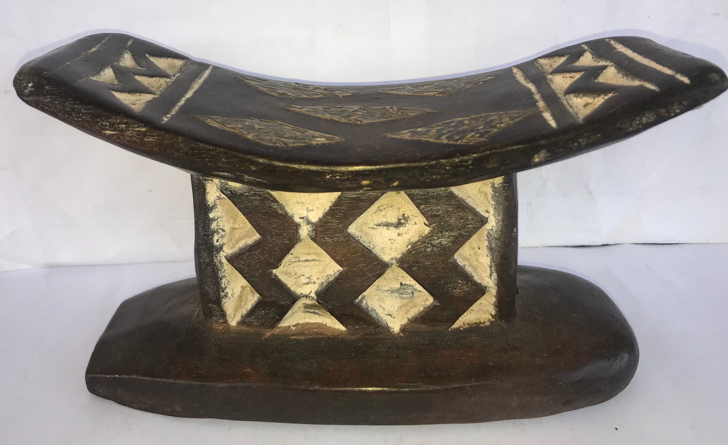 6.2220 African Art: Cameroon - Tikar tribe - Neck-rest - 12cm