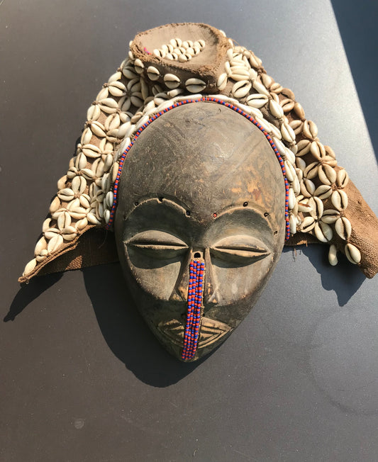 8.2235 African Art: Kongo - Bakuba tribe - Initiation mask - 31cm