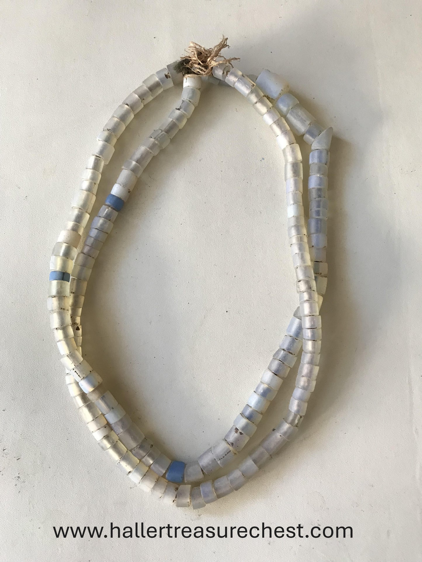 Jewellery 1.11 Traditionelle Halskette aus Glasperlen des namibischen Owambo-Stammes / Traditional necklace made of glass beads from the Namibian Owambo tribe