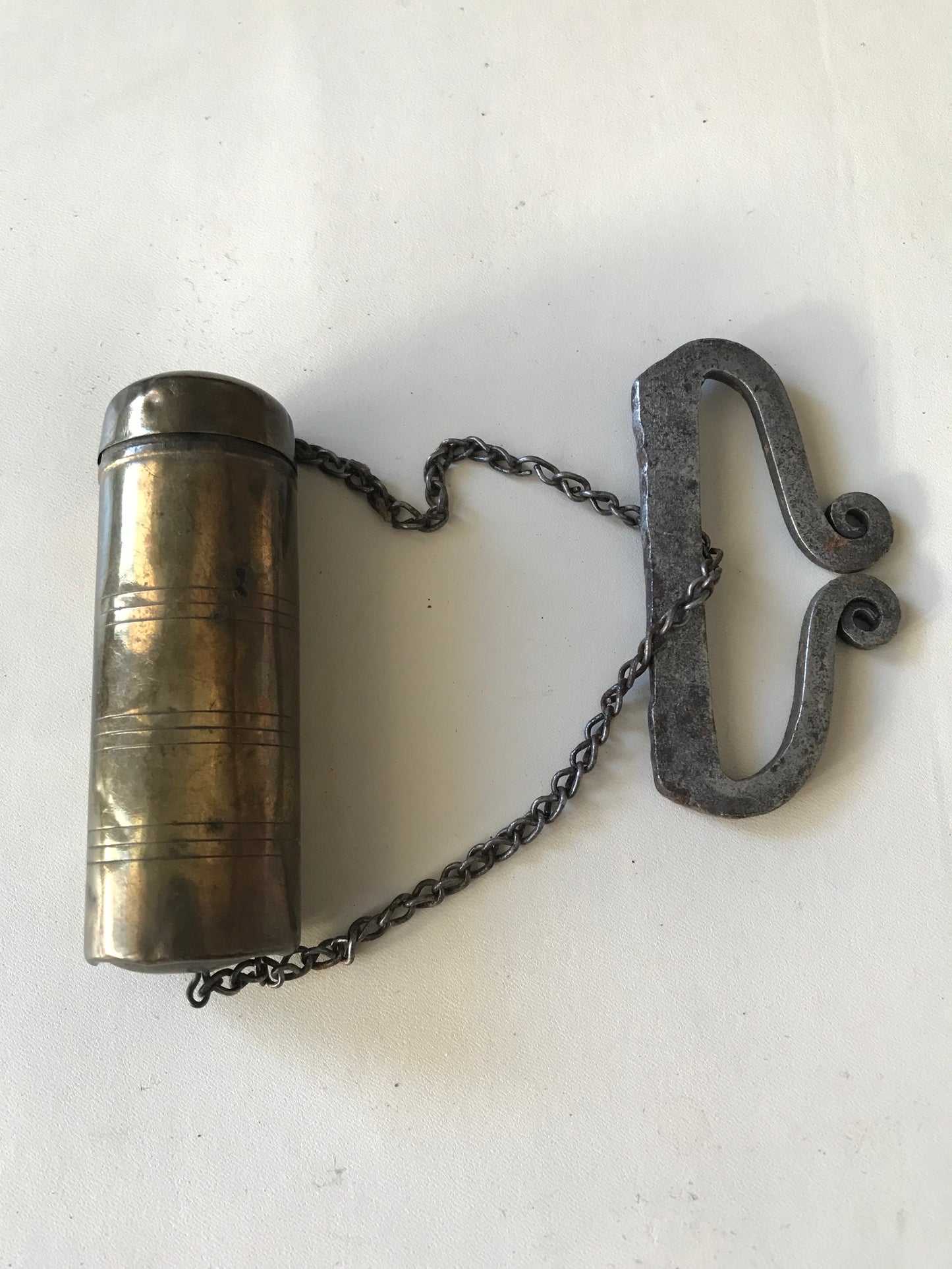Jewellery 1.3. Traditionelles Feuerzeug des Stammes Owambo, Namibia / Traditional fire lighter of the Namibian tribe Owambo