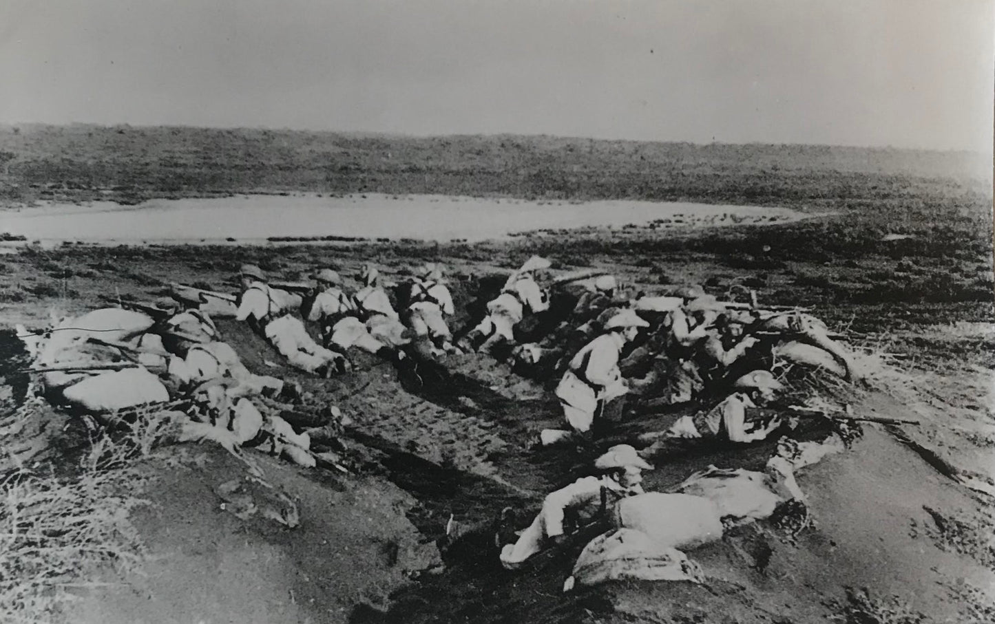 PC STR 10.3. DSWA Foto Schutztruppe - in Verteidigungsformation - bei Kub 1907 / DSWA Schutztruppe - in defence formation