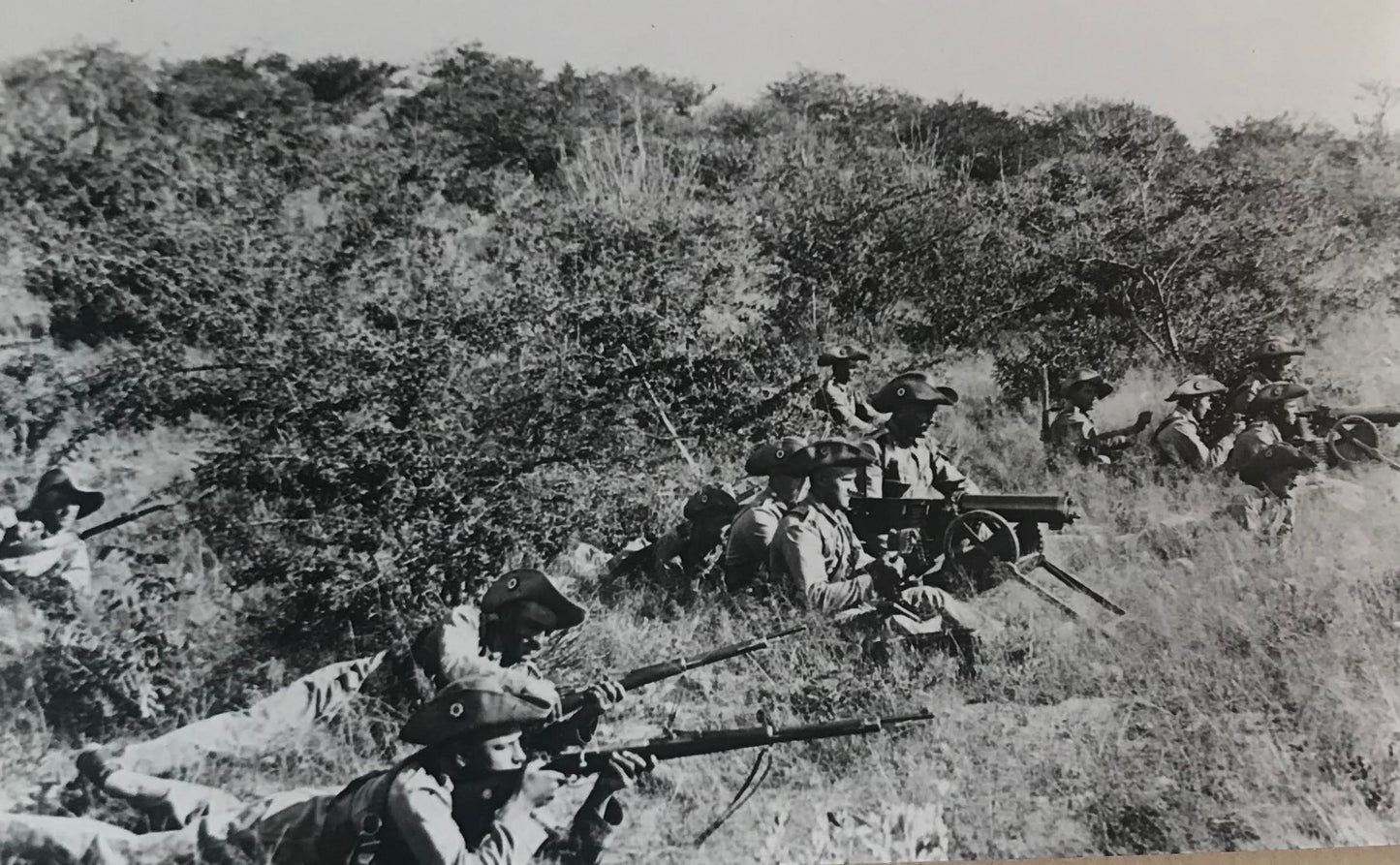 PC STR 9.8. DSWA Foto - Schutztruppe im Angriffstellung / GSWA photo - Schutztruppe in attack position, reprint