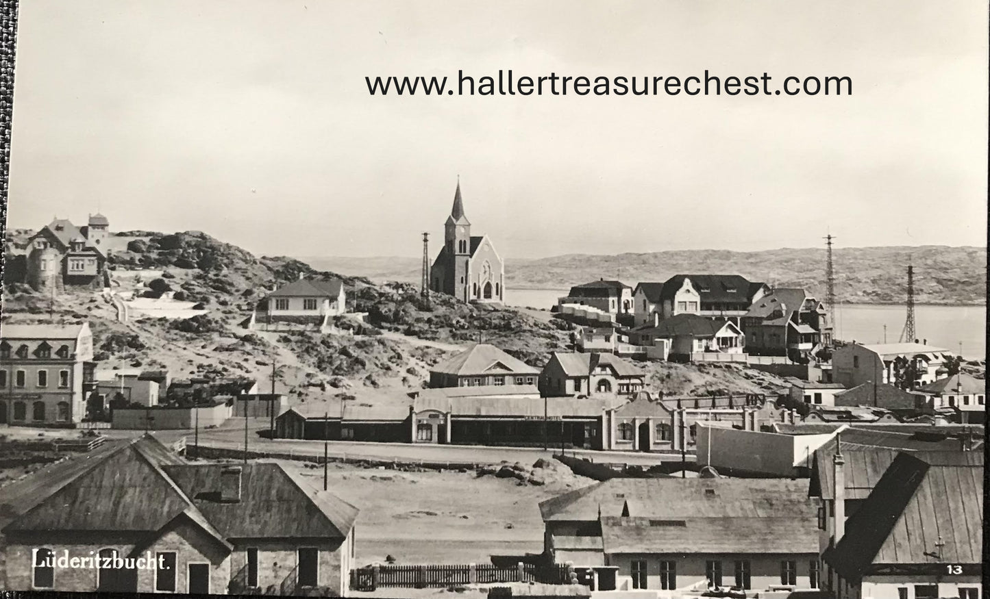 PC SWK-LUD 11.4. Postkarte DSWA Blick auf die Evangelische Kirche von Lüderitzbucht / GSWA postcard - View of Lüderitz Bay