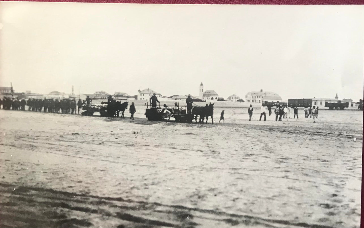 PC SWK 4.4. Pferdebahn in Swakopmund 1897 / GSWA photo of horse-drawn railway in Swakopmund
