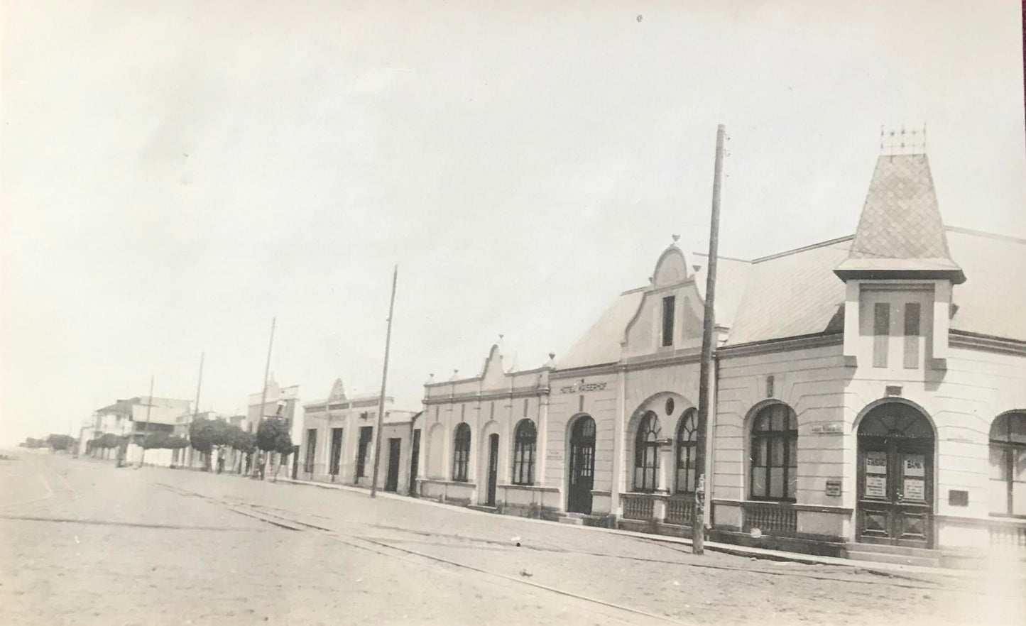 PC SWK 7.7. DSWA Foto - Hotel Kaiserhof, Kaiserstrasse, Swakopmund / GSWA Photo - Hotel Kaiserhof, Kaiserstrasse, Swakopmund