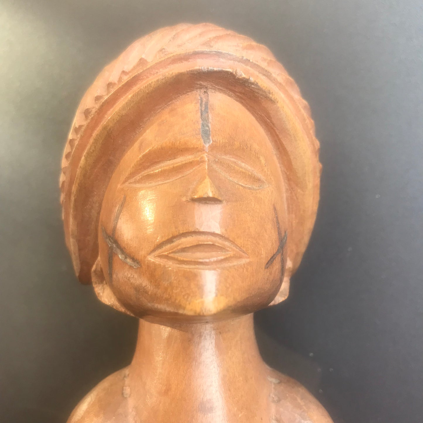 2.040 African Art: Angola - Tschokwe tribe - Ancestor Protection - 33cm