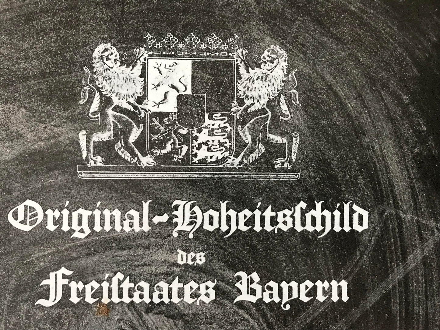 Emaille Schild - Original - Hoheitschild des Freistaates Bayern - 1950-1970er, 51cm x 34cm x 1.4cm / Original Enamel sign