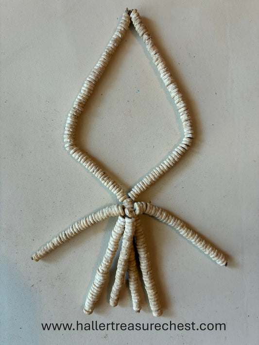 Jewellery 1.13. Traditionelle Armband aus Straussenschalen des Namibischen Owambo-Stammes /