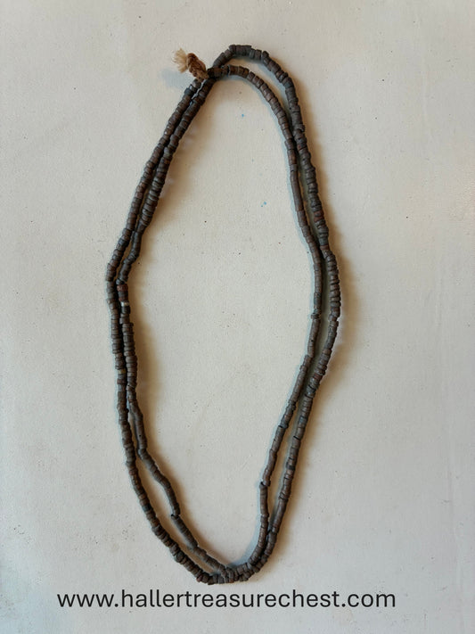 Jewellery 1.17. Traditionelle Halskette / Primitivgeld aus Kupferperlen des Namibischen Owambo-Stammes / Traditional necklace / primitiv moeny made of copper beads from the Namibian Owambo tribe