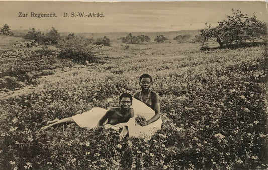 PC0199 - DSWA Postkarte - Zur Regenszeit - 2 Frauen im Feld / GSWA postcard - 2 woman in the field during rainy season