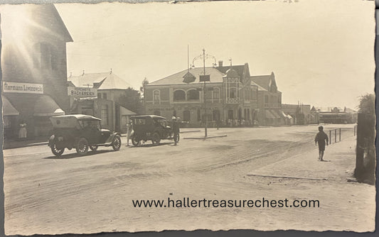 PC A 009.2 DSWA Postkarte -  Kaiserstrasse mit ersten Autos, Windhuk / GSWA - postcard - Kaiserstr with first cars in Windhuk