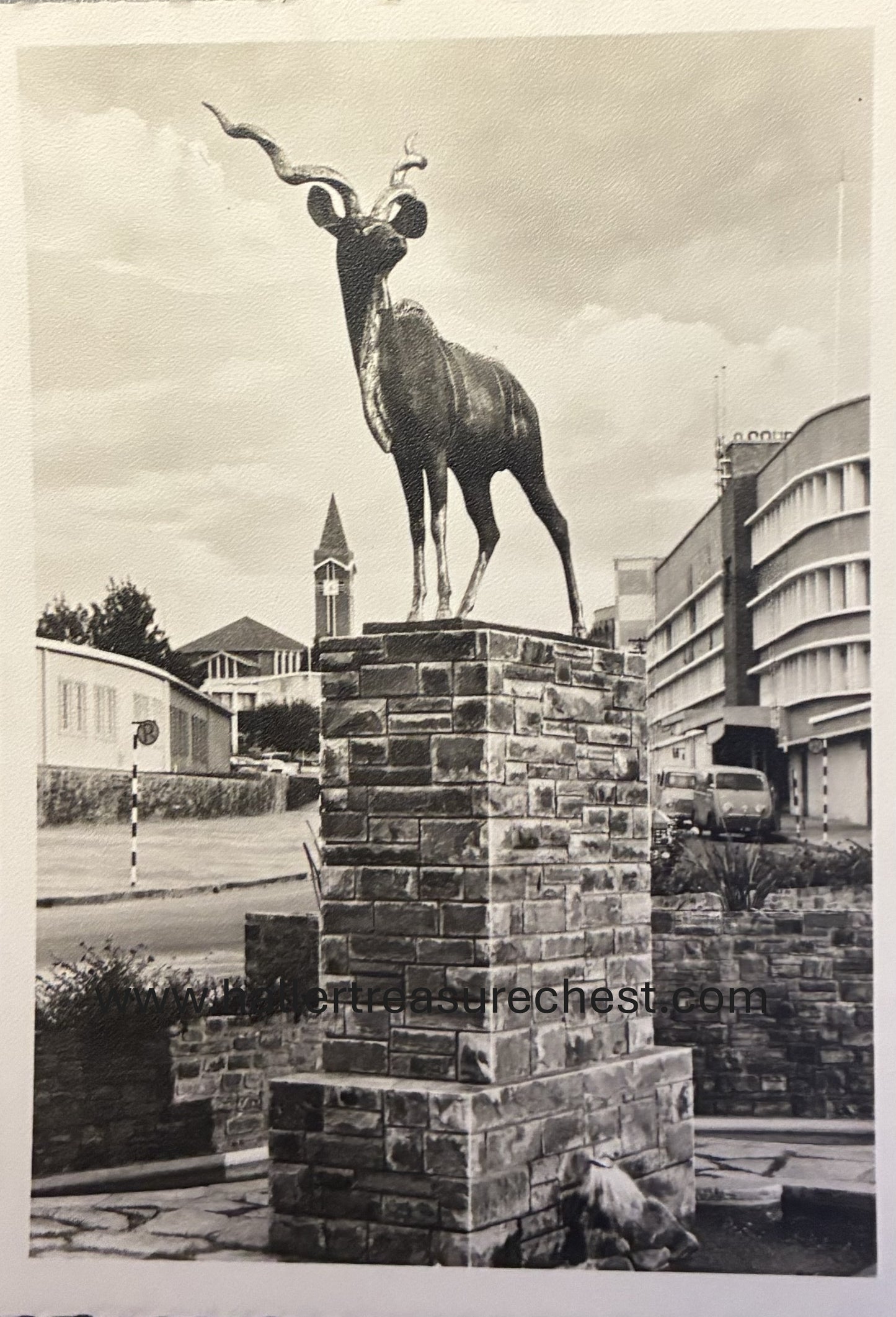 PC A 011.2 SWA Postkarte - Kudu Brunnen, Windhuk / SWA postcard - Kudu fountain in Windhoek