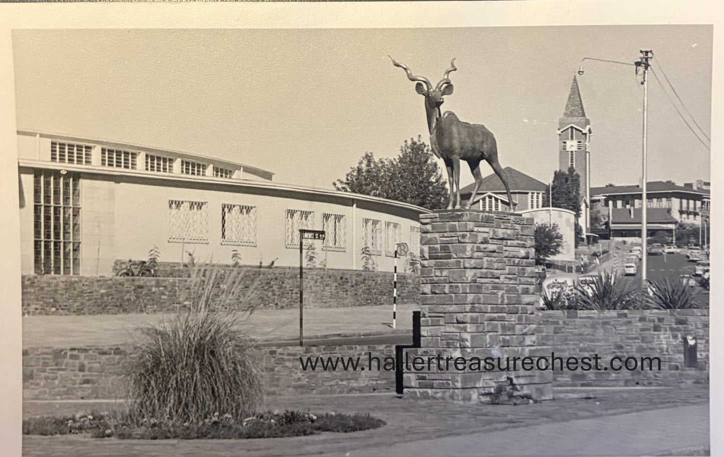 PC A012.5. SWA Postkarte - Blick auf Kudu Brunnen und Kath.Kirche, Windhuk / SWA post card, Kudu fountains and Catholic Church, Windhoek