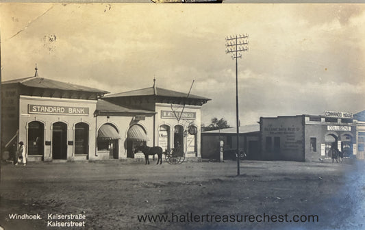 PC A015.2 - SWA Foto-Postkarte - Standard Bank in der Kaiserstrasse, Windhuk / SWA Photo-post card, Standard Bank in Kaiser street, Windhuk