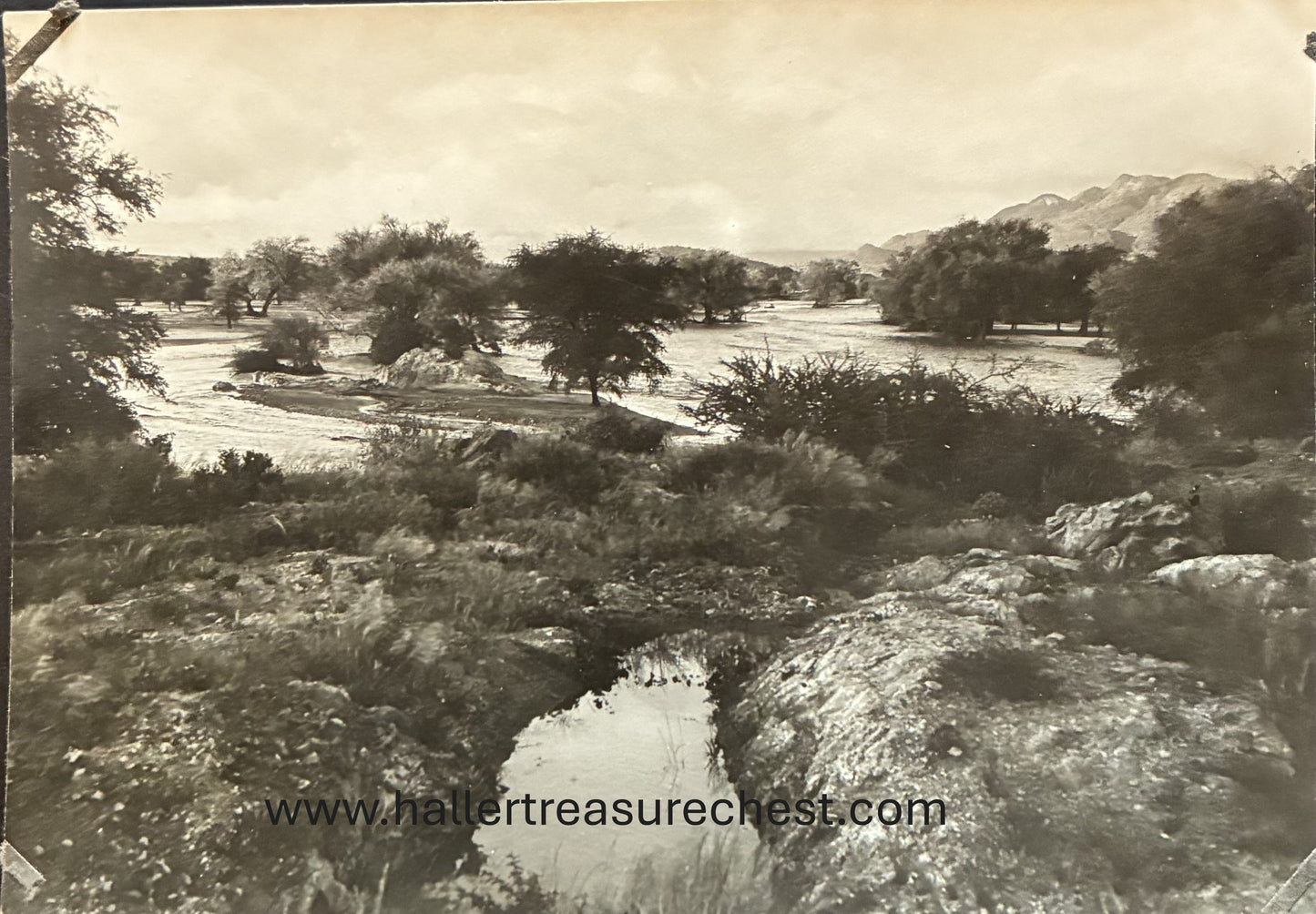 PC Nord-Süd 27.8. DSWA - Fliessendes Revier in der Mitte des Landes / GSWA - flowing river - in the centre of the country