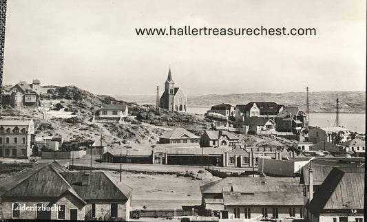 PC SWK-LUD 11.4. Postkarte DSWA Blick auf die Evangelische Kirche von Lüderitzbucht / GSWA postcard - View of Lüderitz Bay