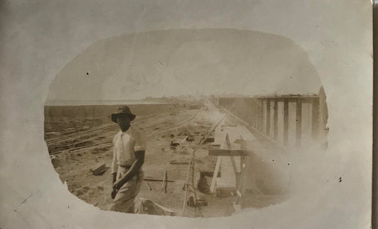 PC SWK 11.1. SWA Postkarte - Bau der Swakoprivierbrücke 1928 / SWA postcard - Construction of the Swakoprivier Bridge 1928
