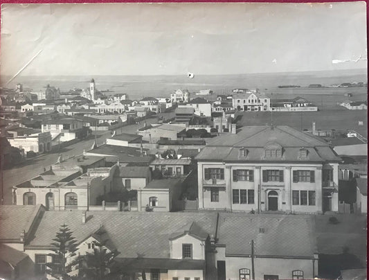 PC SWK 8.2. SWA Foto - Swakopmund mit Sicht vom Woermann Turm, 1922 / SWA photo - Swakopmund with view from Woermann Tower, 1922, large original photo