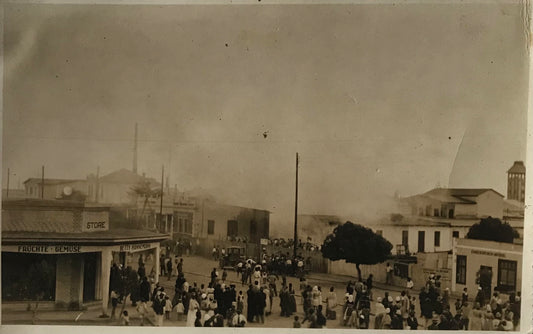 PC SWK 9.6. SWA Postkarte - Swakopmunder Stadtmitte - Brand des Elektrizitätswerk / SWA postcard - Swakopmund town centre - fire at the power station - late 1950s