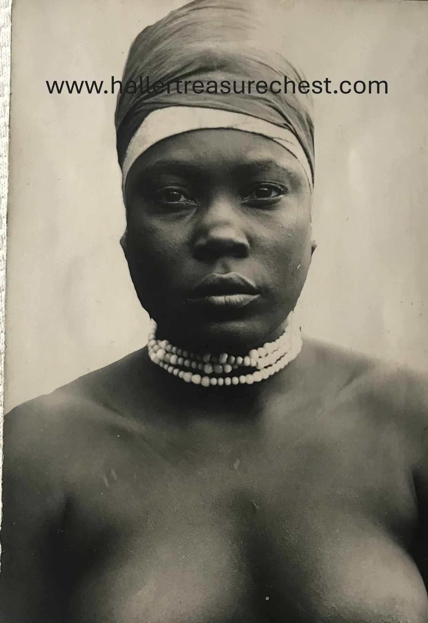 PC Tribes 10.4. DSWA Postkarte -  Posierende Owambofrau / GSWA postcard - posing Owambo woman
